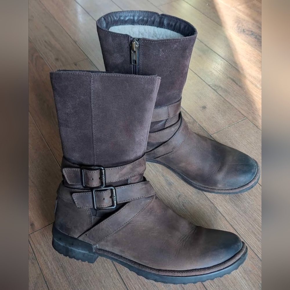 UGG Brown Leather Lorna boots
